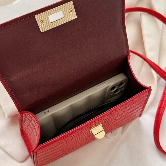 Burgundy Elegant Women's Mini Crocodile Pattern Faux Leather Flap Handbag - Picture 7 of 7